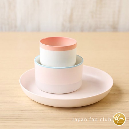 pink tableware of Arita porcelain