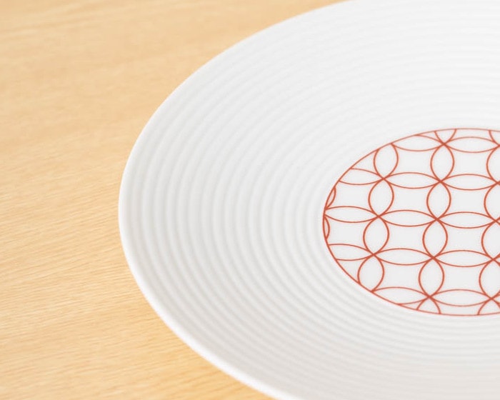 Sen-dan Suji pattern on the Japanese dishware of Hasami porcelain