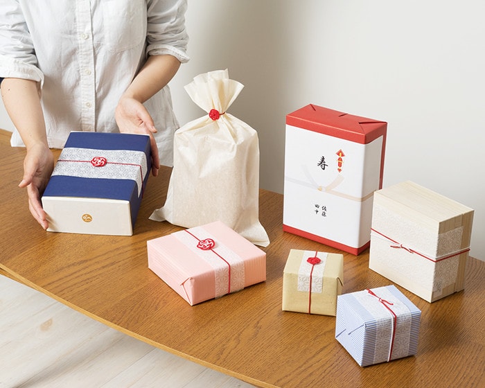 Examples of gift wrapping in Japan Design Store