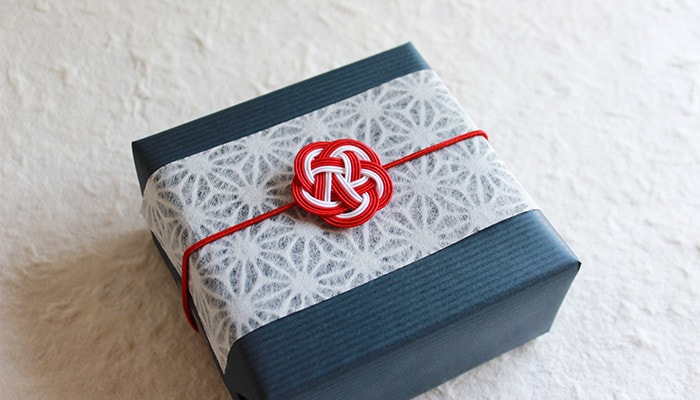 Image of gift wrapping with Japanese Ume-Mizuhiki