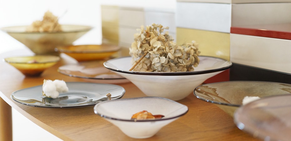 Stylish interior decoration with flower bowls